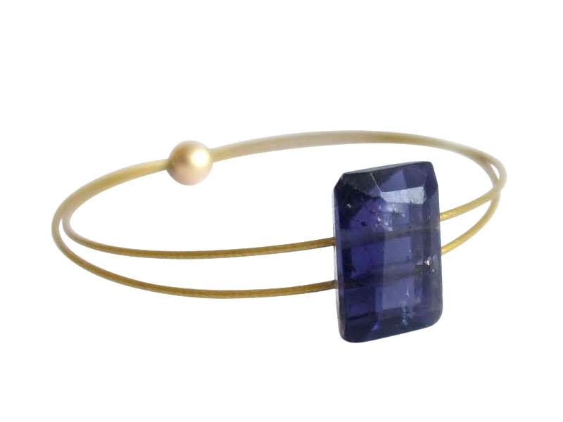 Iolite ring - Emerald cut in 22k gold
