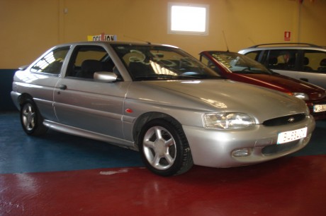 FORD ESCORT