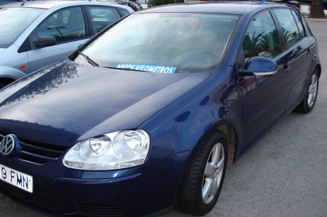 VOLKWAGEN GOLF V
