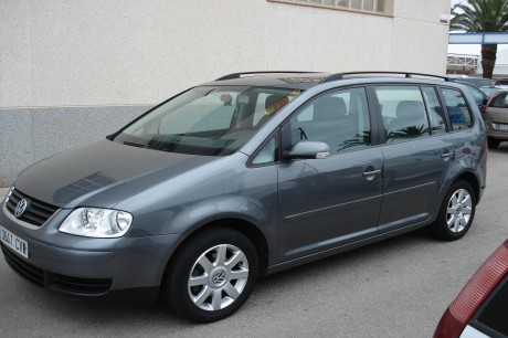 VOLKSWAGEN TOURAN 2.0 TDI 136 CV